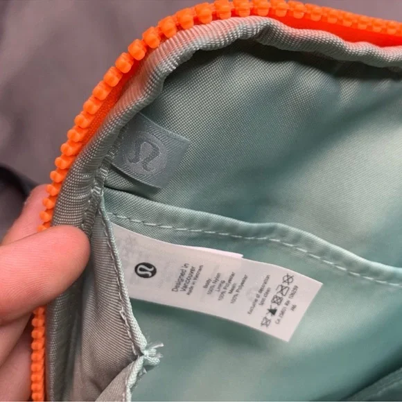 Lululemon Athletica Green and Orange Easy Access Crossbody Bag - Picture 5 of 10